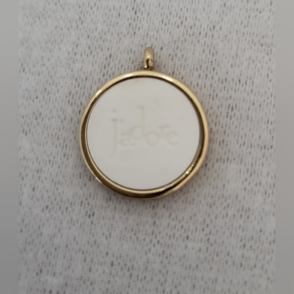 Dior Ja'dore NWOB Gold Tone Pendent With White Fragrance Stone 8mm - Picture 3 of 12